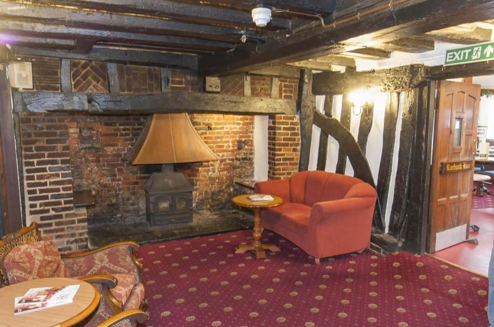 Roebuck Inn Stevenage Esterno foto