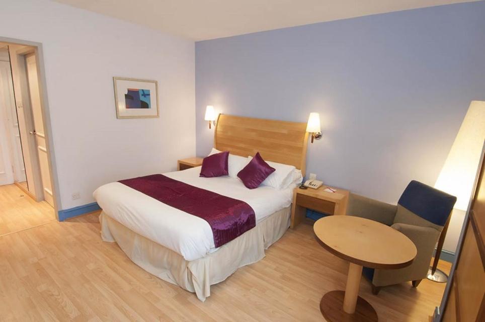 Roebuck Inn Stevenage Esterno foto